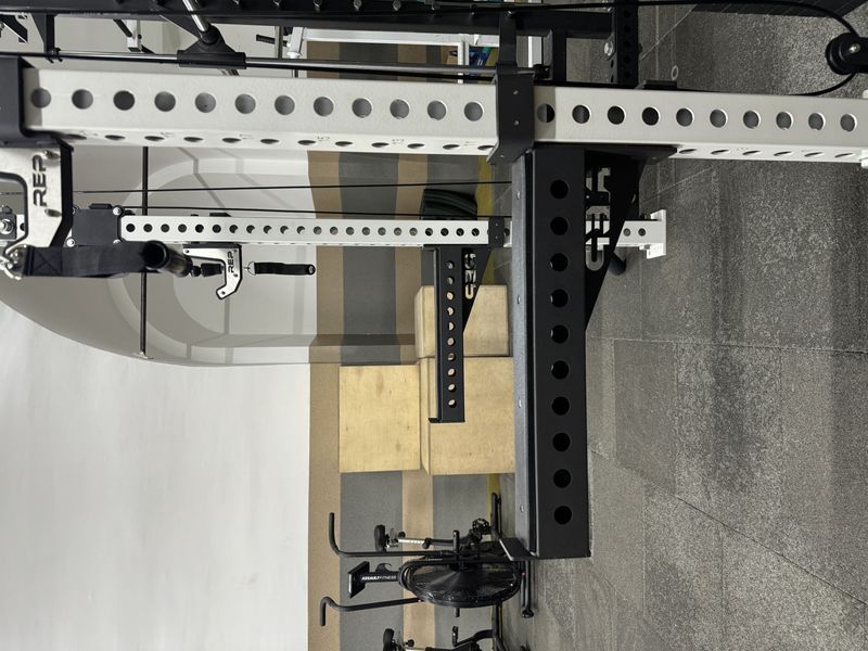 Силова рама з машиною Сміта Newbarbell Power Rack HLD-SA1006 фото