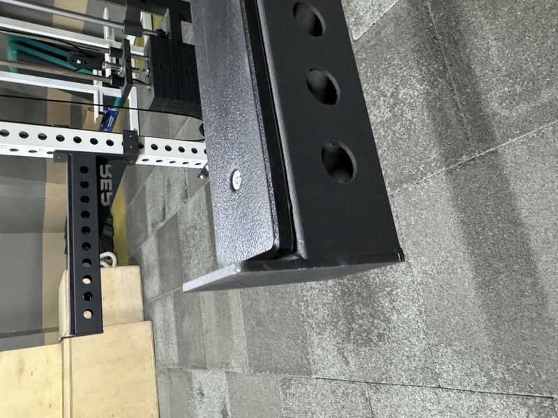 Силова рама з машиною Сміта Newbarbell Power Rack HLD-SA1006 фото