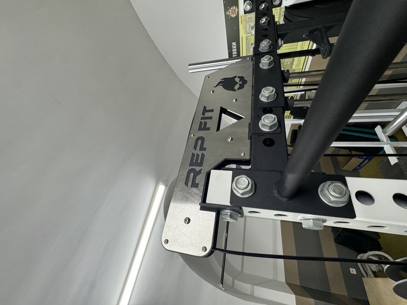 Силова рама з машиною Сміта Newbarbell Power Rack HLD-SA1006 фото