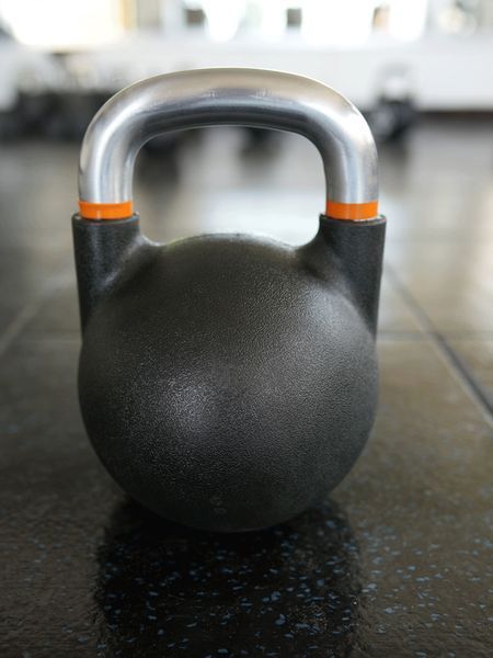 Гиря з поліуретановим покриттям преміум XMASTER XmasterUrethaneKettlebell4kg фото