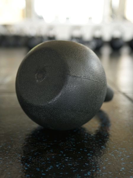 Гиря з поліуретановим покриттям преміум XMASTER XmasterUrethaneKettlebell4kg фото